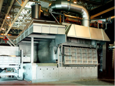リターンスクラップ用サイドウェル式大形溶解炉（65,000kg/Charge）